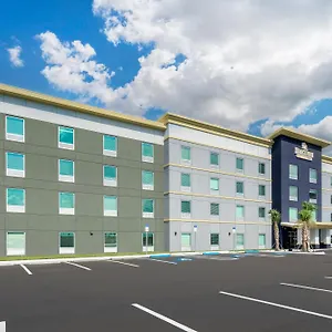https://hometowne-studios-by-red-roof-airport.hotelstampa.org